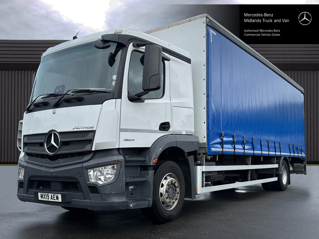 2019 (19) Mercedes-Benz Actros 1824 Sleeper Curtainside Tail lift